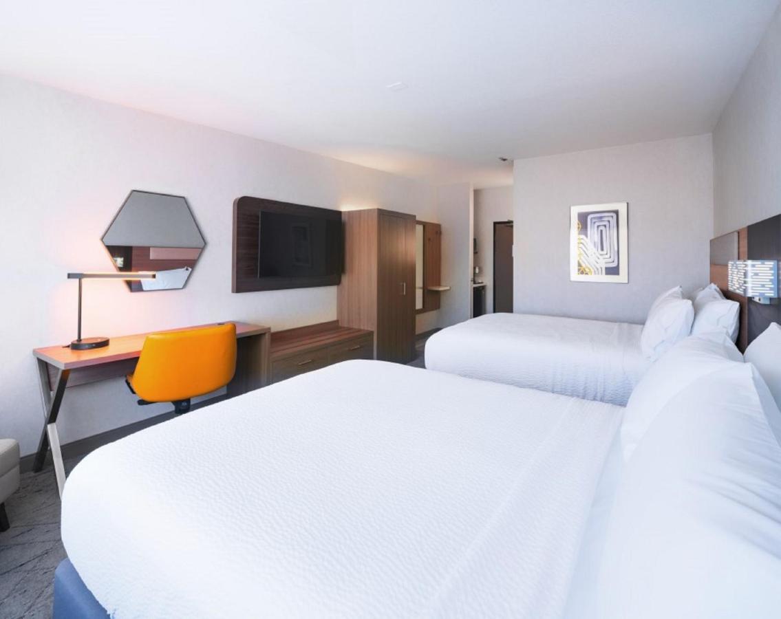| Holiday Inn Express La Mesa Near SDSU, an IHG Hotel