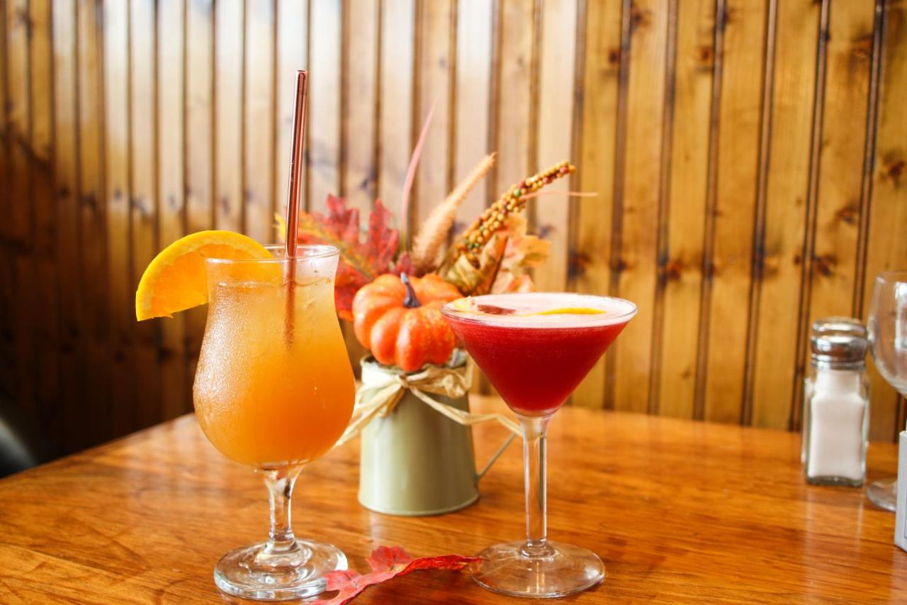 | Fullerton Inn & Restaurant