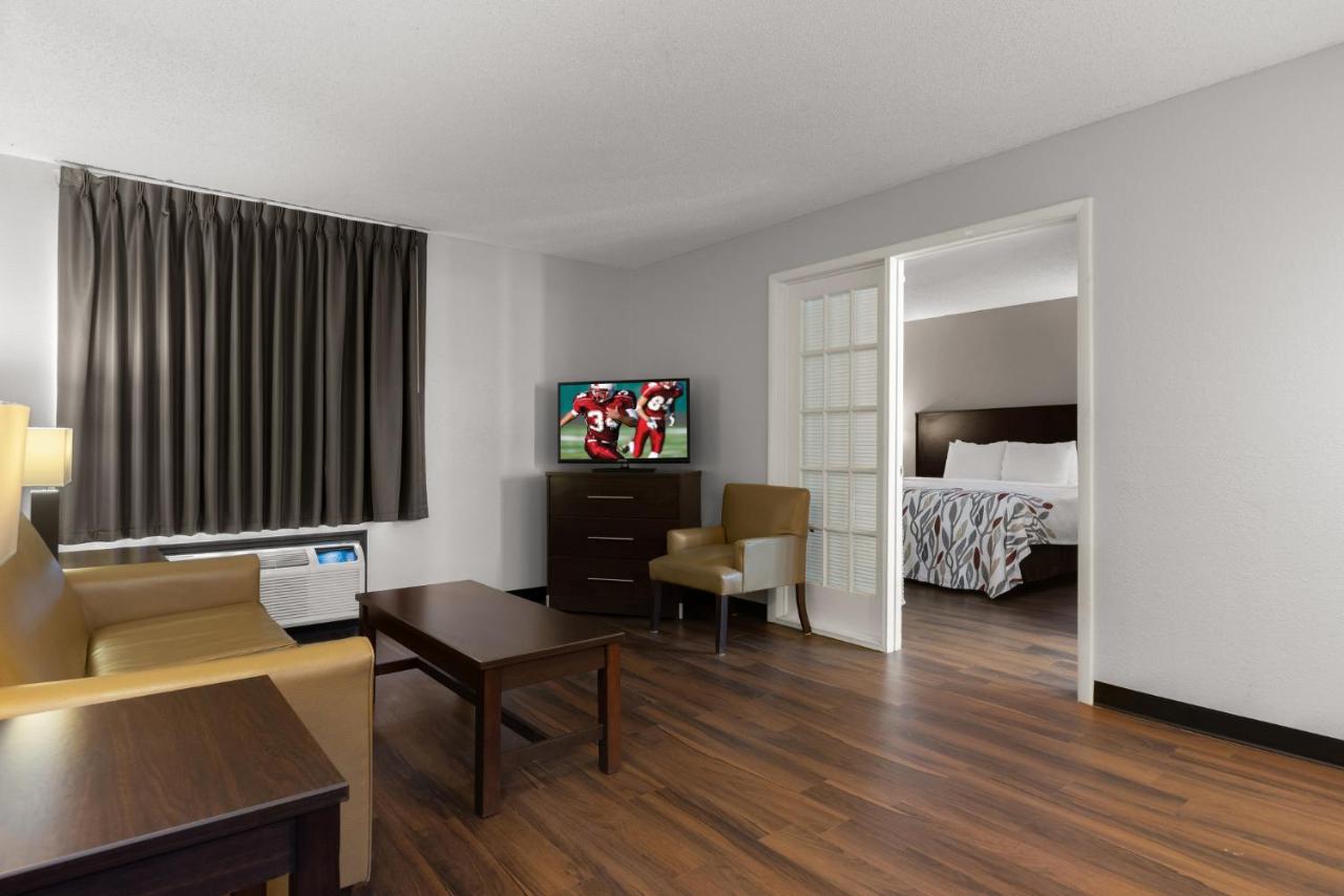 Suite King Room - Non-Smoking at Red Roof Inn & Suites Savannah Airport