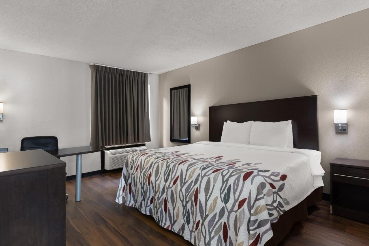 Suite King Room - Non-Smoking at Red Roof Inn & Suites Savannah Airport