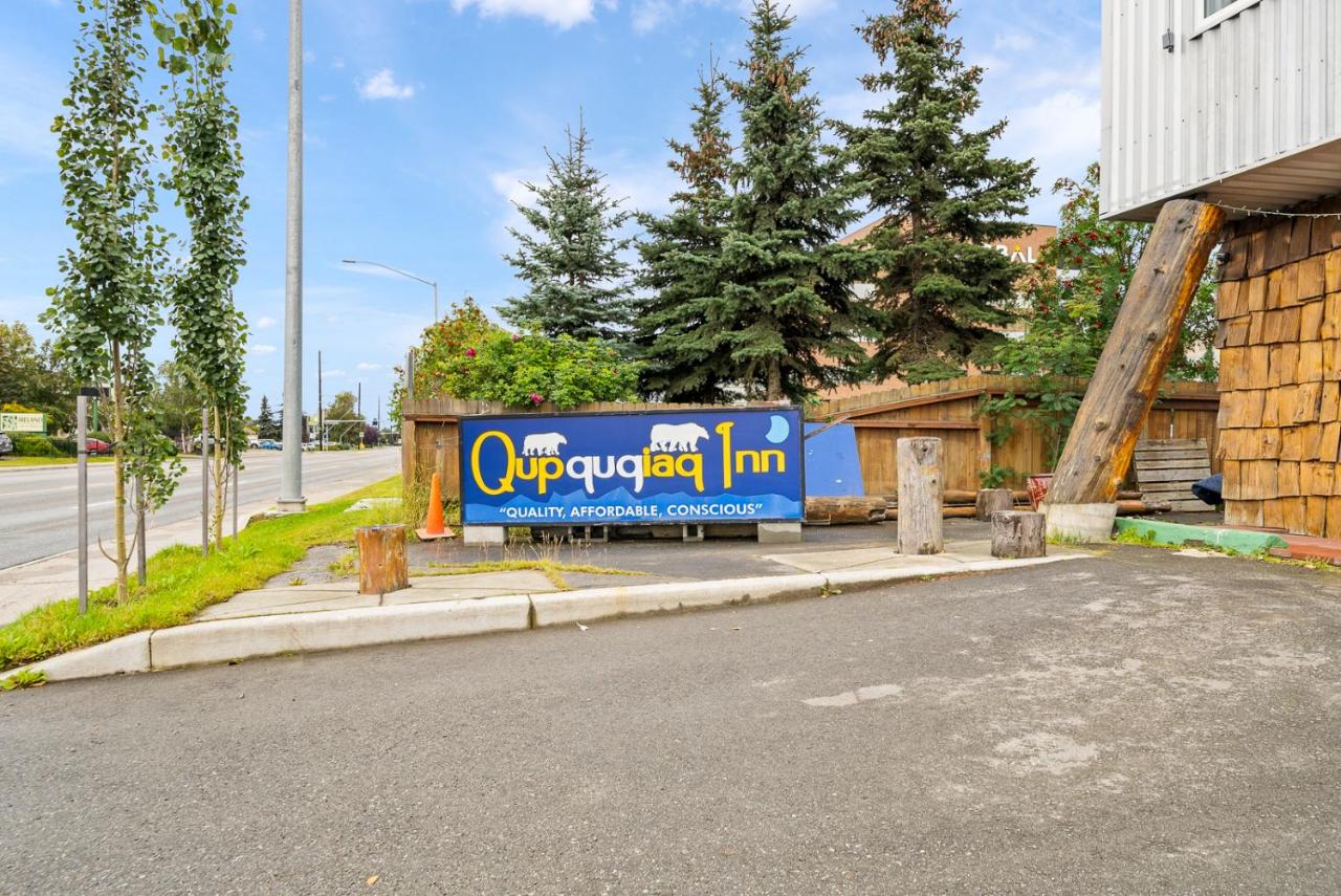 | Qupqugiaq Inn