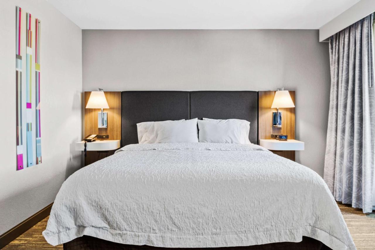 Studio with Balcony at Hampton Inn & Suites Colorado Springs/Air Force Academy
