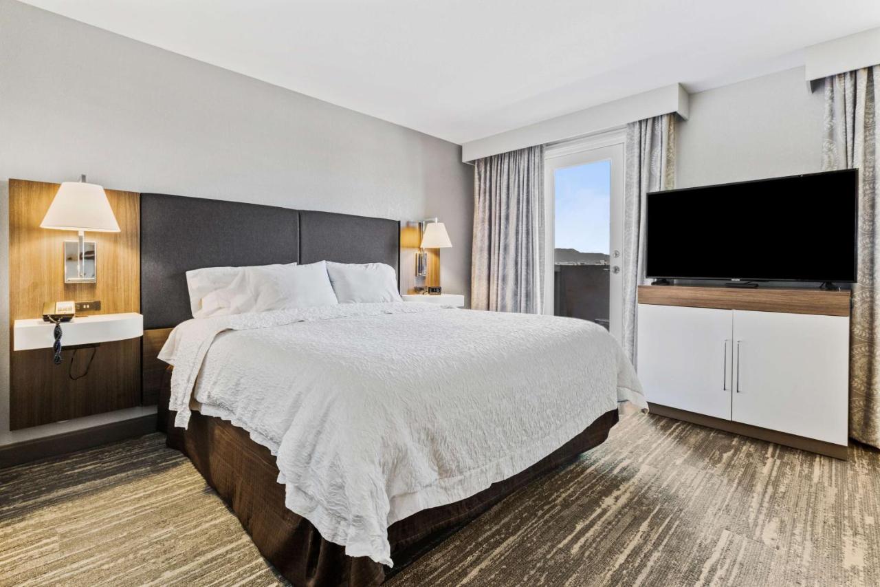 Studio with Balcony at Hampton Inn & Suites Colorado Springs/Air Force Academy