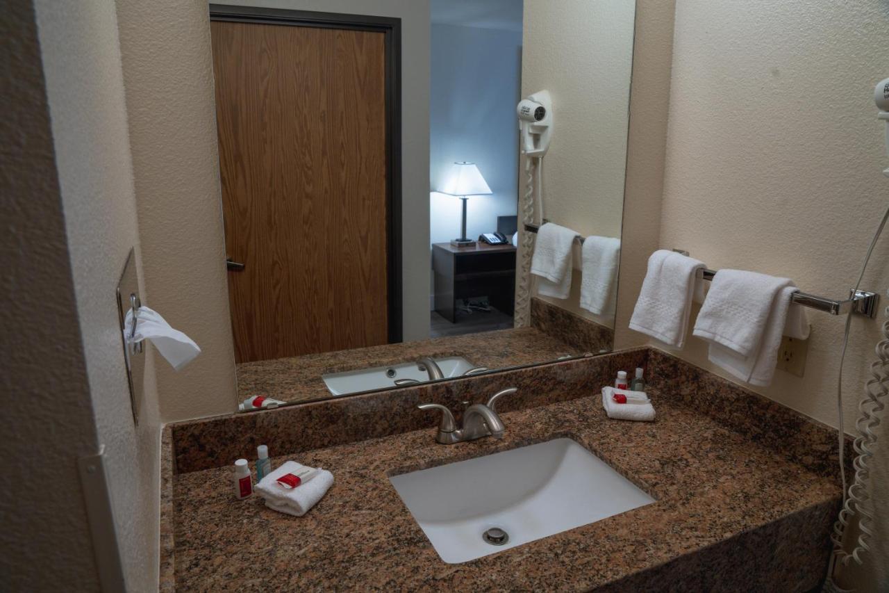 King Room - Non-Smoking at Super 8 by Wyndham Yuma