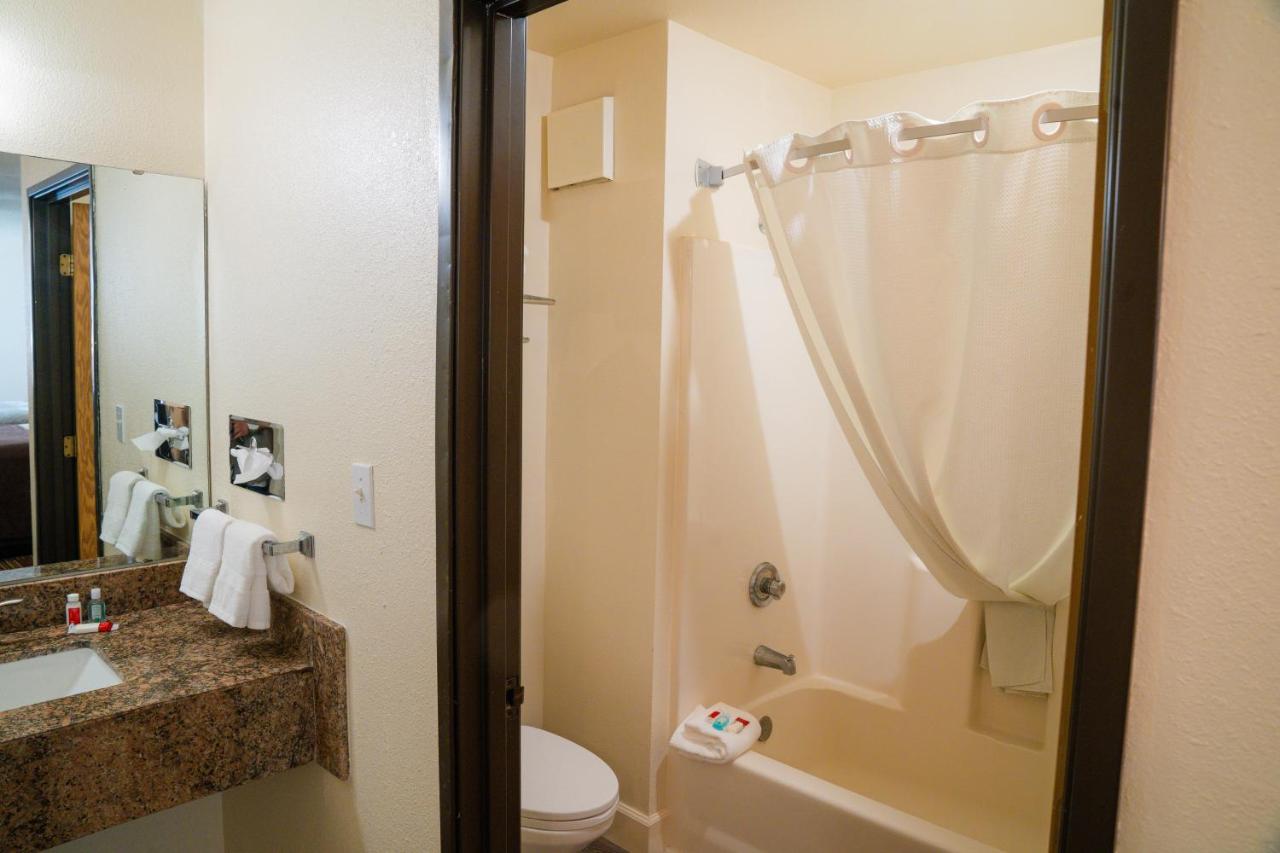 King Studio Suite - Non-Smoking at Super 8 by Wyndham Yuma