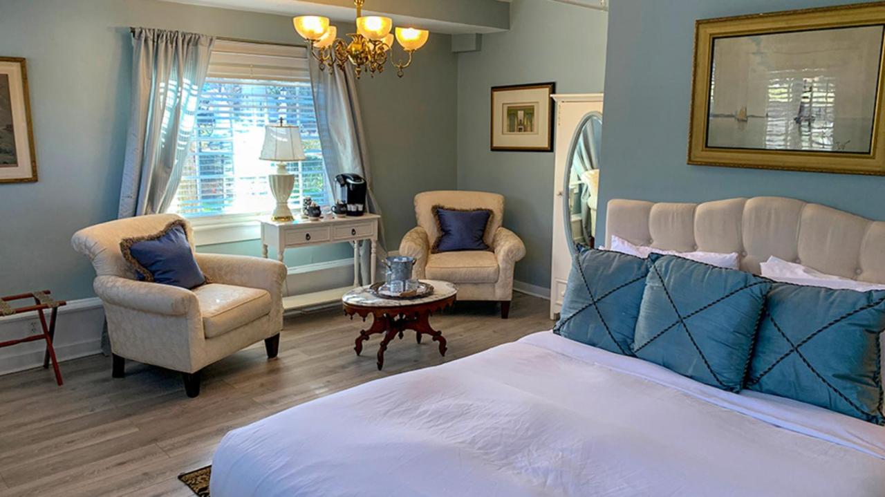  | Maxwell Mansion Hotel