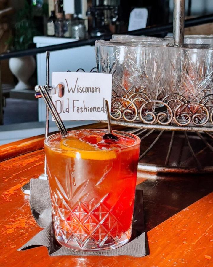  | Maxwell Mansion Hotel