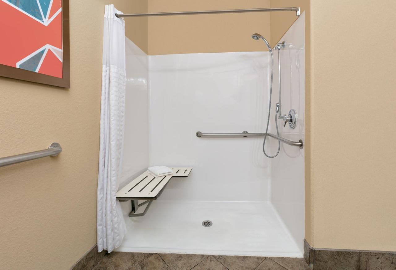 Queen Suite with Two Queen Beds - Disability Access at Comfort Suites Arlington - Entertainment District