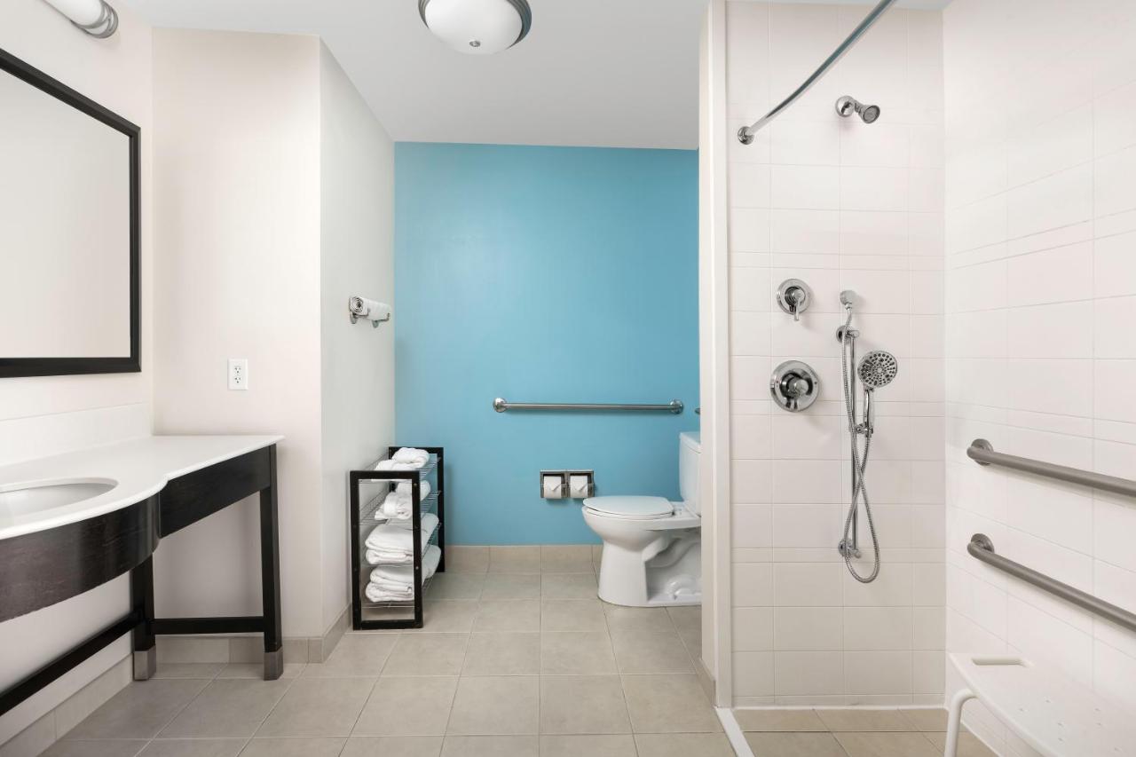 King Suite - Accessible/Non-Smoking at Comfort Suites Lake City