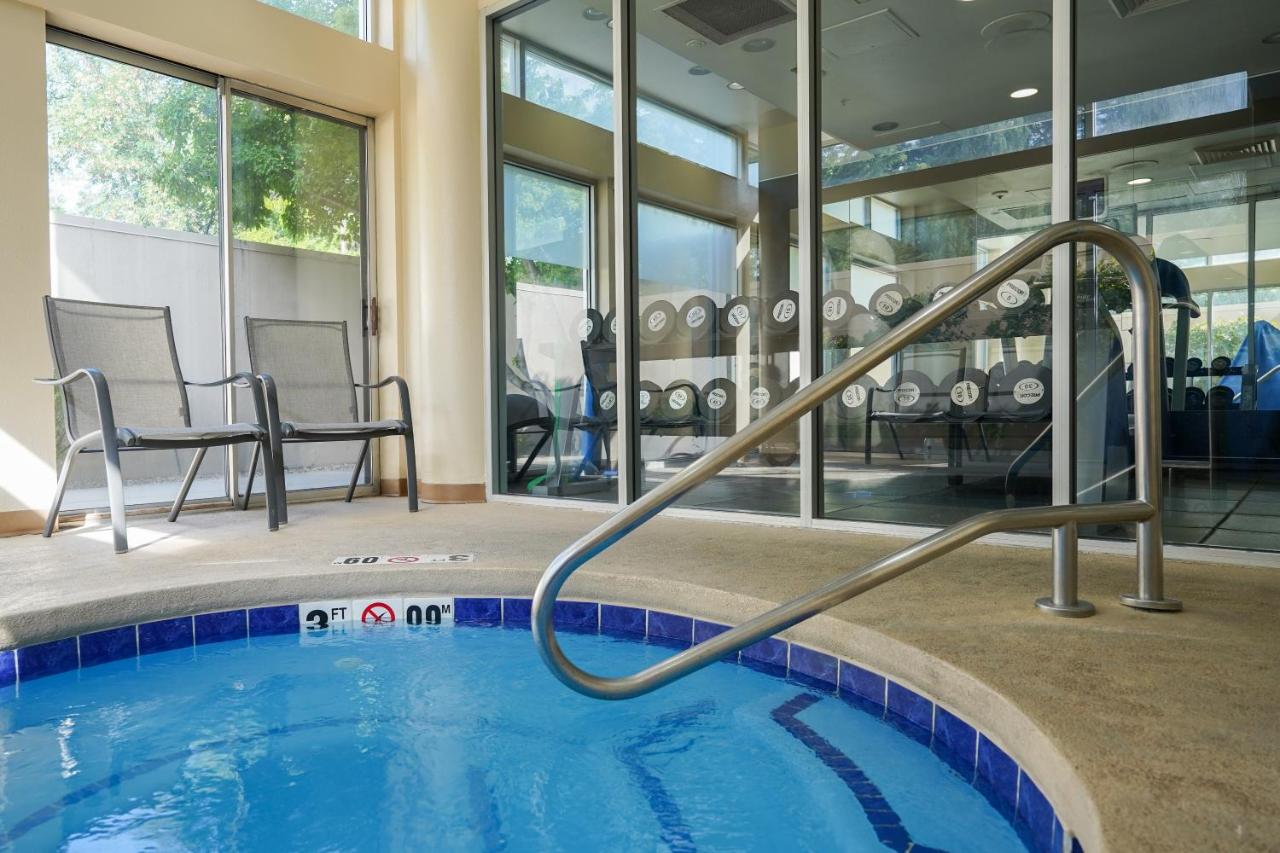 King Room with Pool View - Non-Smoking at Holiday Inn Express Boise - University Area by IHG