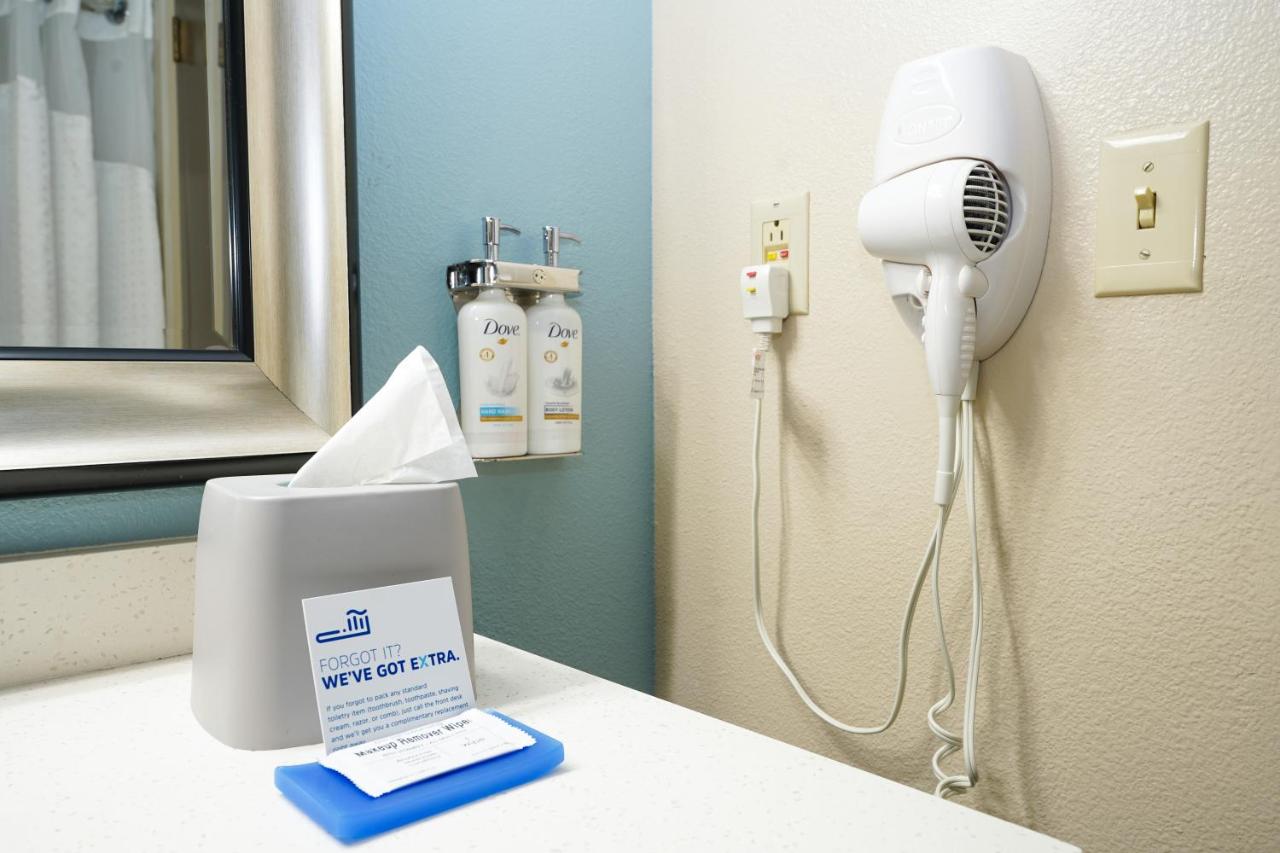 Double Room - Mobility Access Tub/Non-Smoking at Holiday Inn Express Boise - University Area by IHG