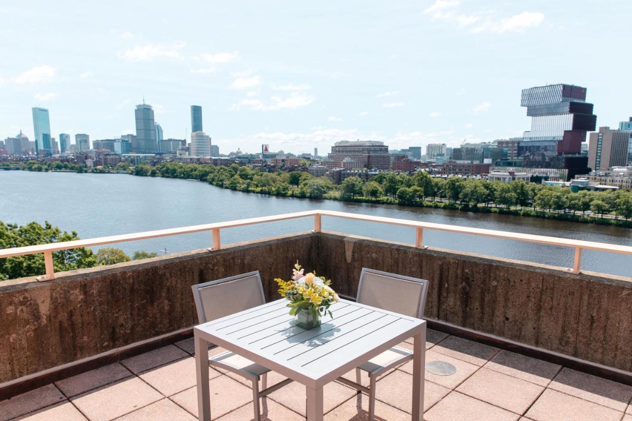 Queen Room with Balcony at Hyatt Regency Boston/Cambridge