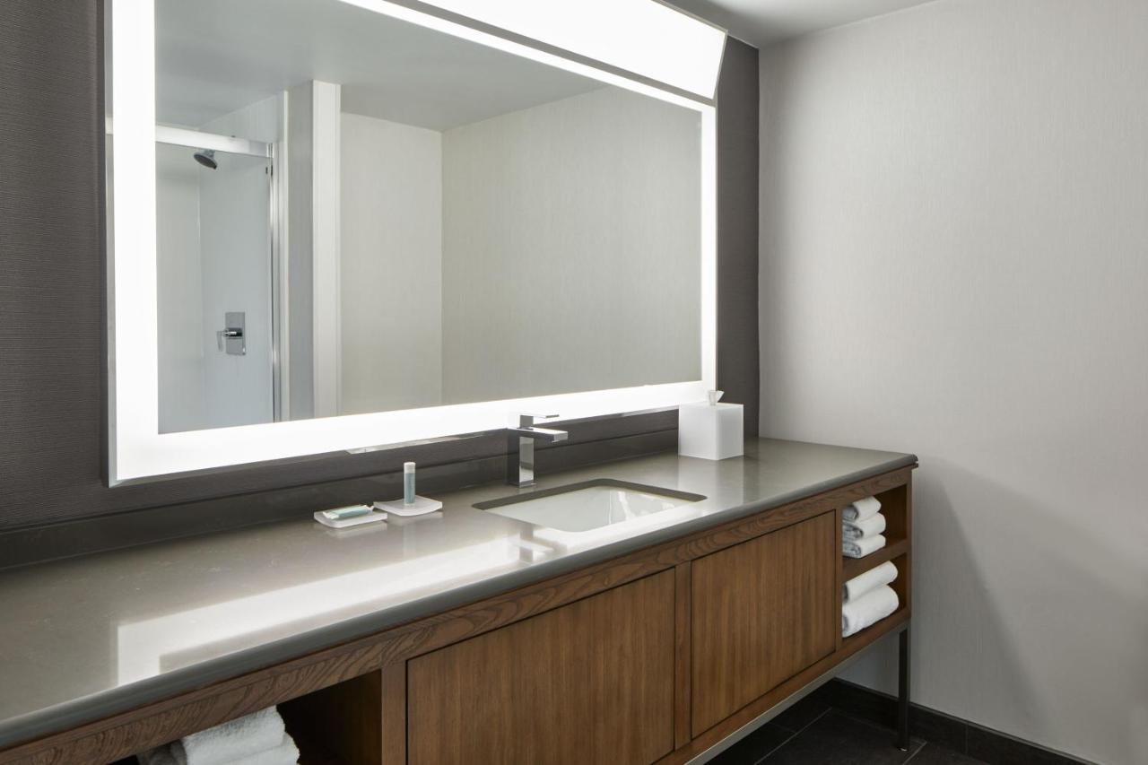 Executive King Room with Sofa Bed at Courtyard By Marriott Detroit Downtown