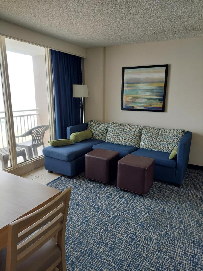 King Suite with Sofa Bed- Disability Access - Non-Smoking at Comfort Suites Beachfront