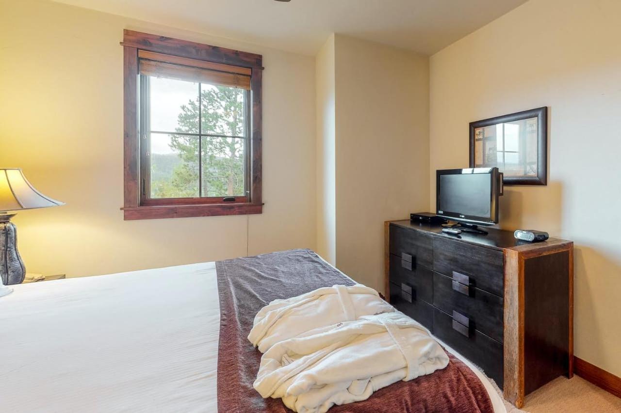 Two-Bedroom Apartment at BlueSky Breckenridge