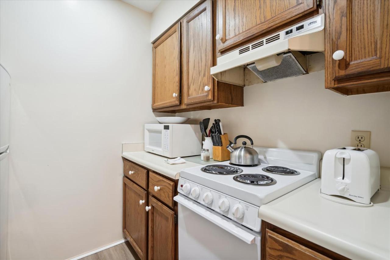 | Deluxe Two Bedroom Suite on the 1st floor with outdoor heated pool 10102