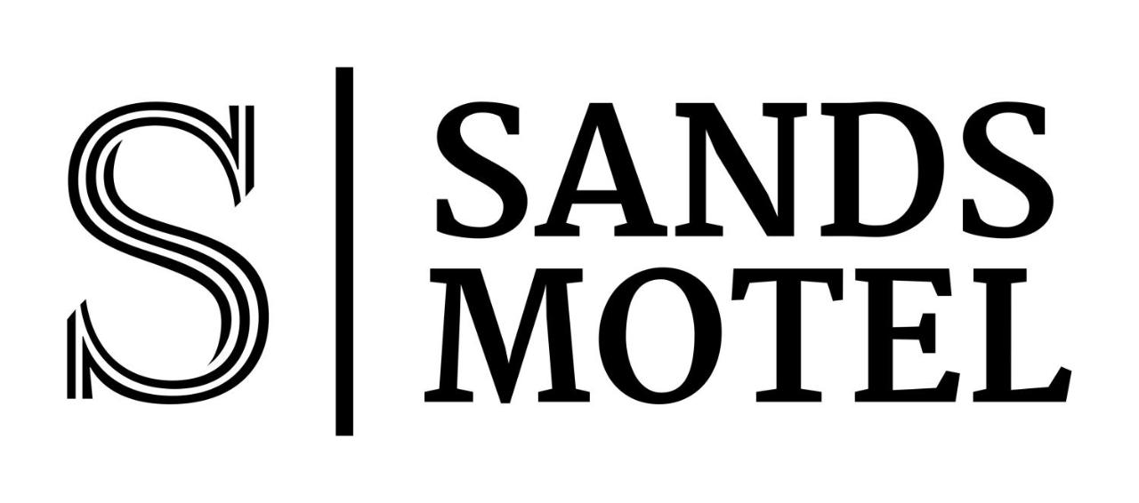| Sands Motel