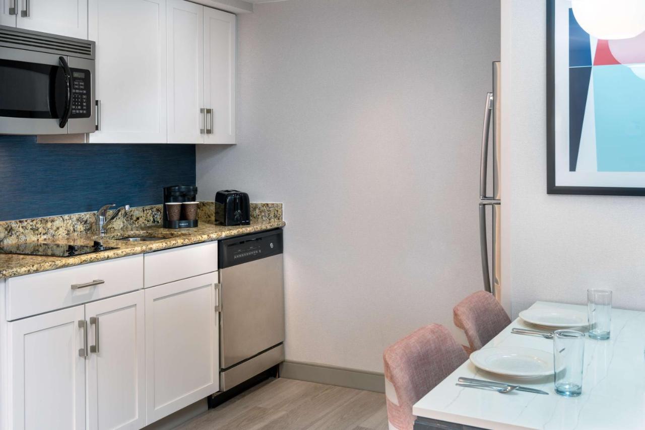 | Homewood Suites by Hilton Boston/Canton, MA