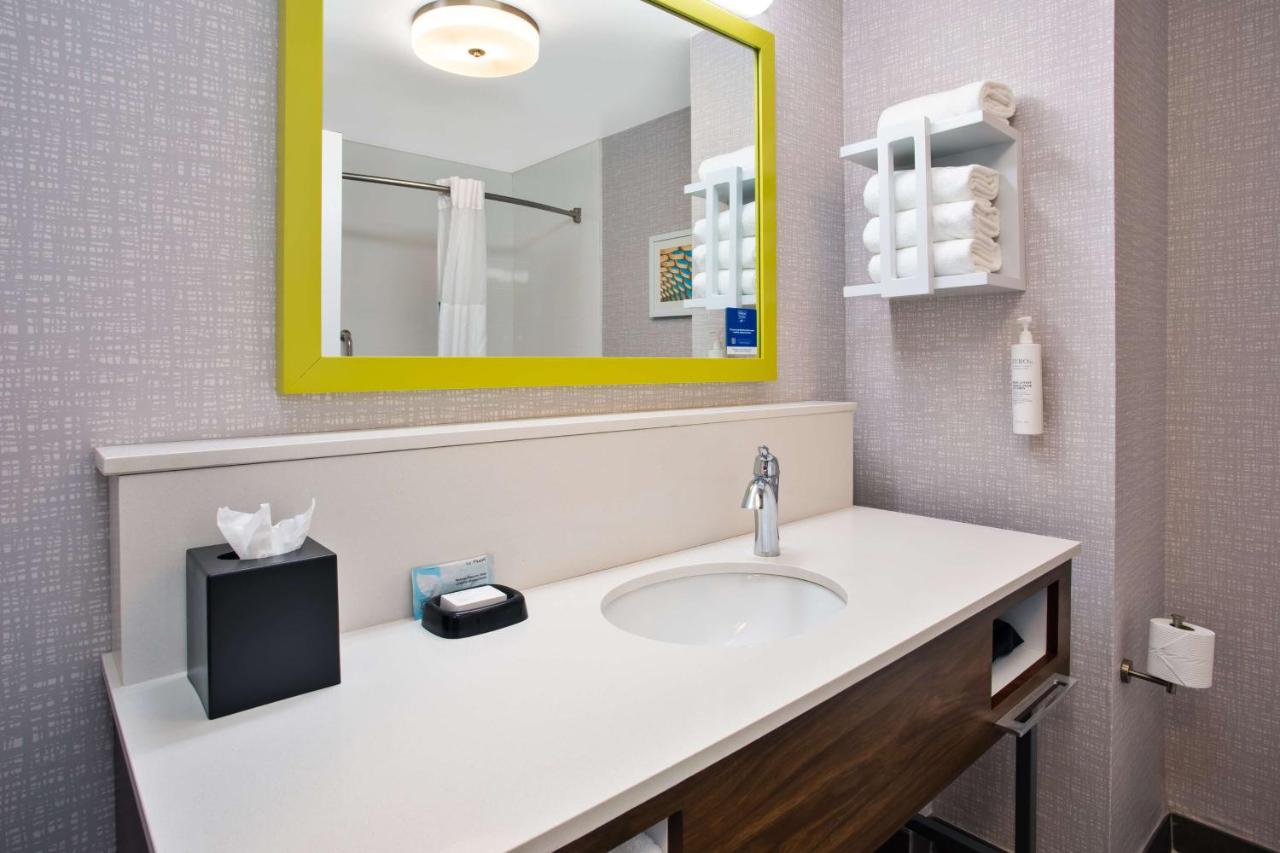 Queen Room with Two Queen Beds - Non-Smoking at Hampton Inn & Suites Lady Lake/The Villages