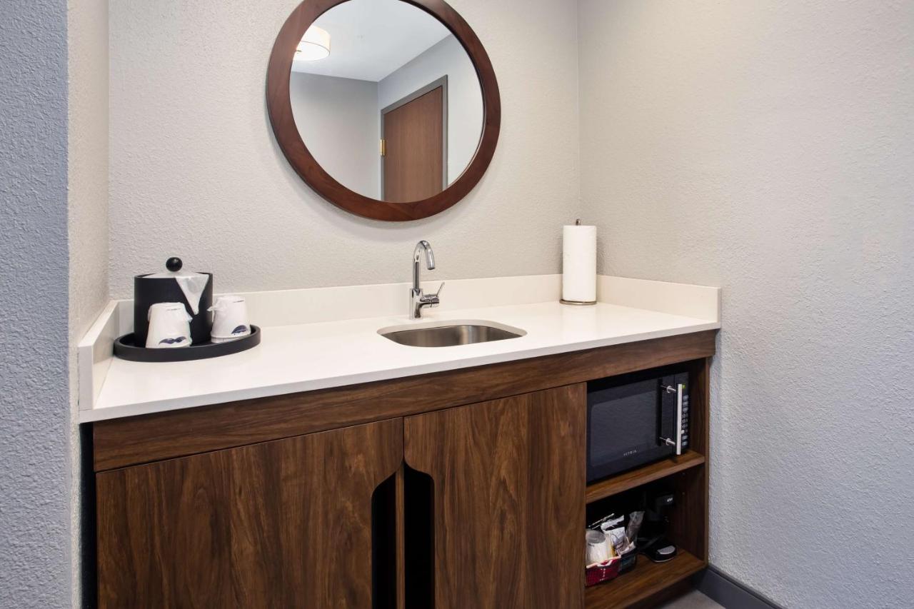 King Suite with Sofa Bed - Non-Smoking at Hampton Inn & Suites Lady Lake/The Villages