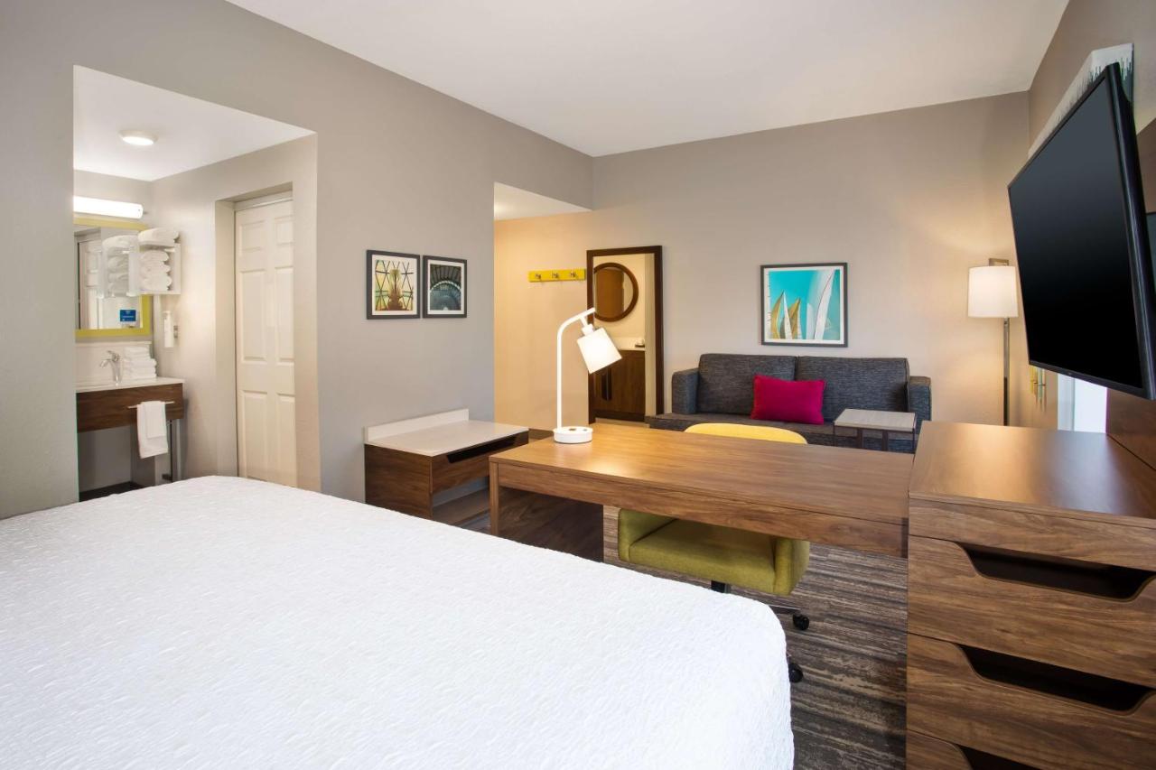 King Suite with Sofa Bed - Non-Smoking at Hampton Inn & Suites Lady Lake/The Villages
