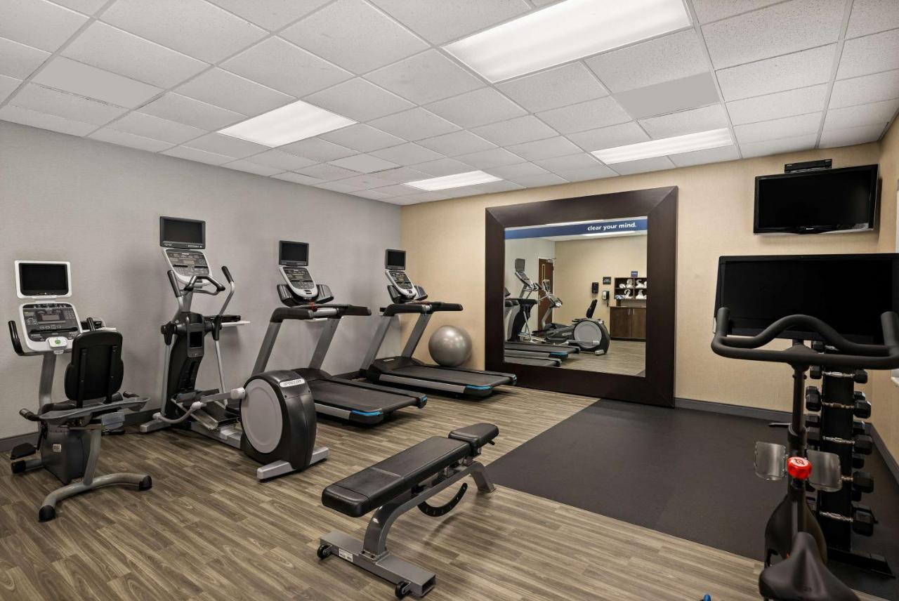 | Hampton Inn & Suites Poughkeepsie
