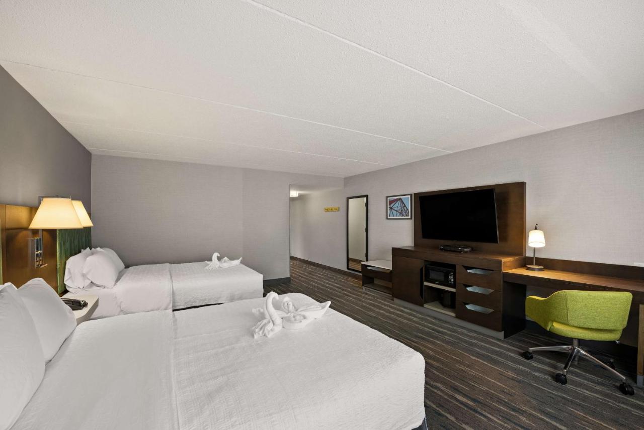 | Hampton Inn & Suites Poughkeepsie