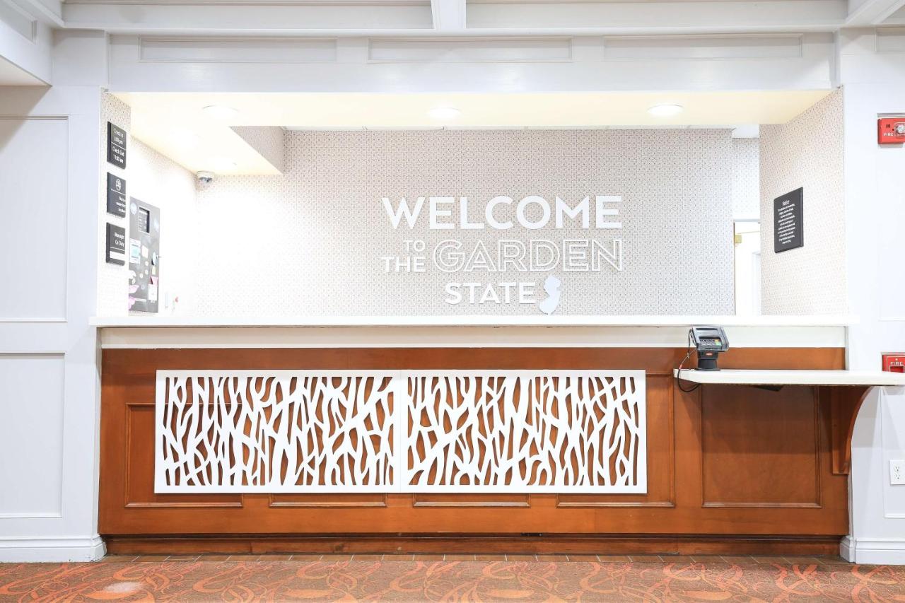 | Hampton Inn Bordentown