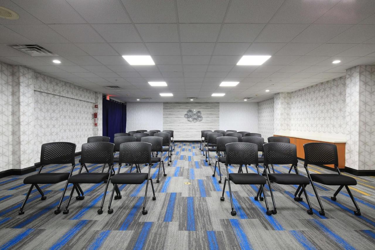 | Hampton Inn Bordentown