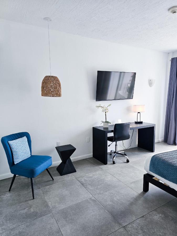 King Room with Balcony and City View - Non-Smoking at MB Hotel, Trademark Collection by Wyndham