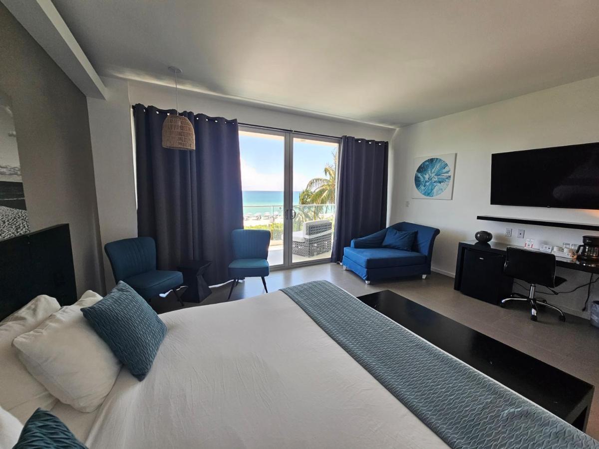 Deluxe King Room with Balcony - Oceanfront/Non-Smoking at MB Hotel, Trademark Collection by Wyndham