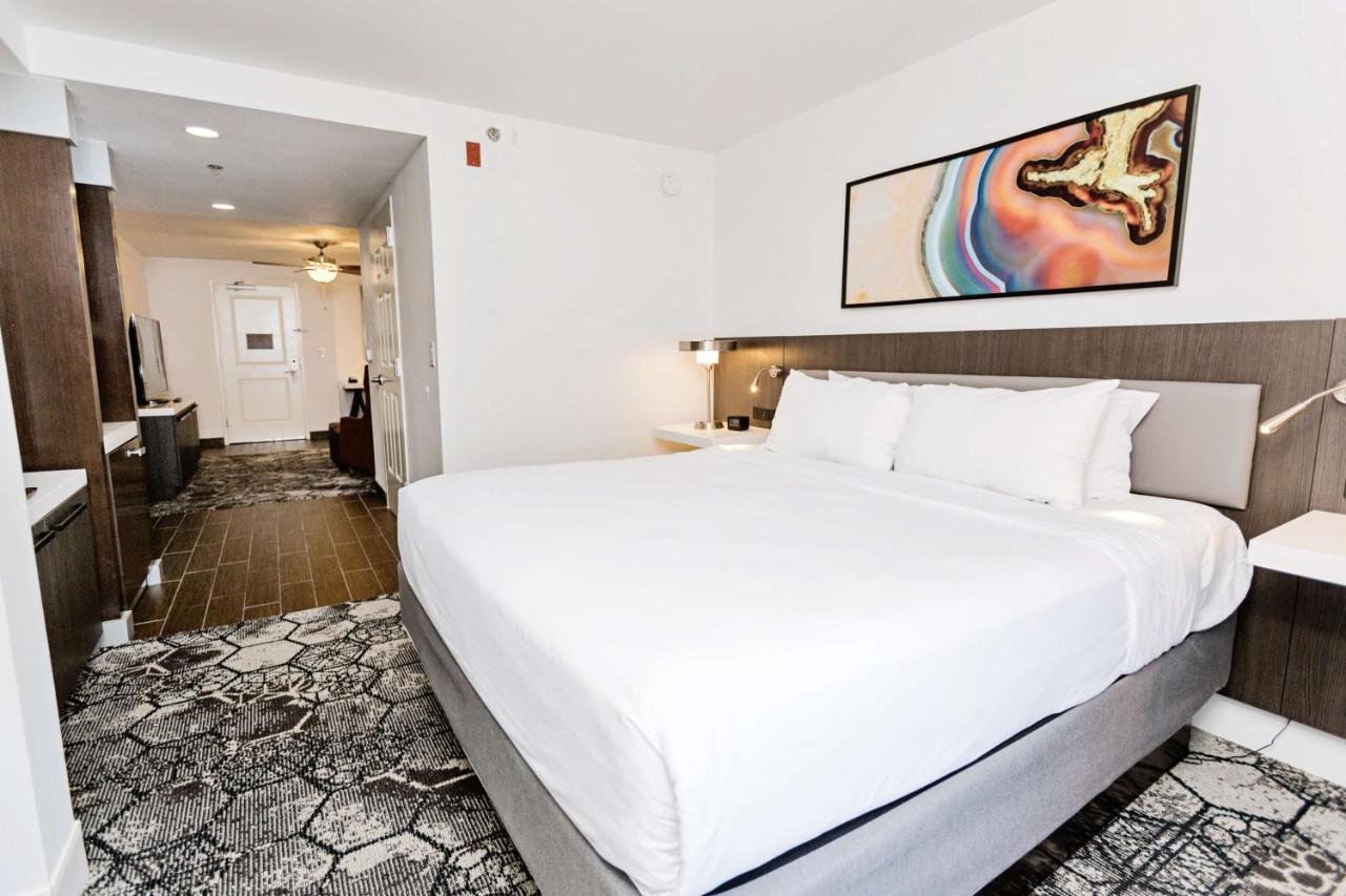King Suite with Sofa Bed at Hilton Garden Inn Temple Medical Center