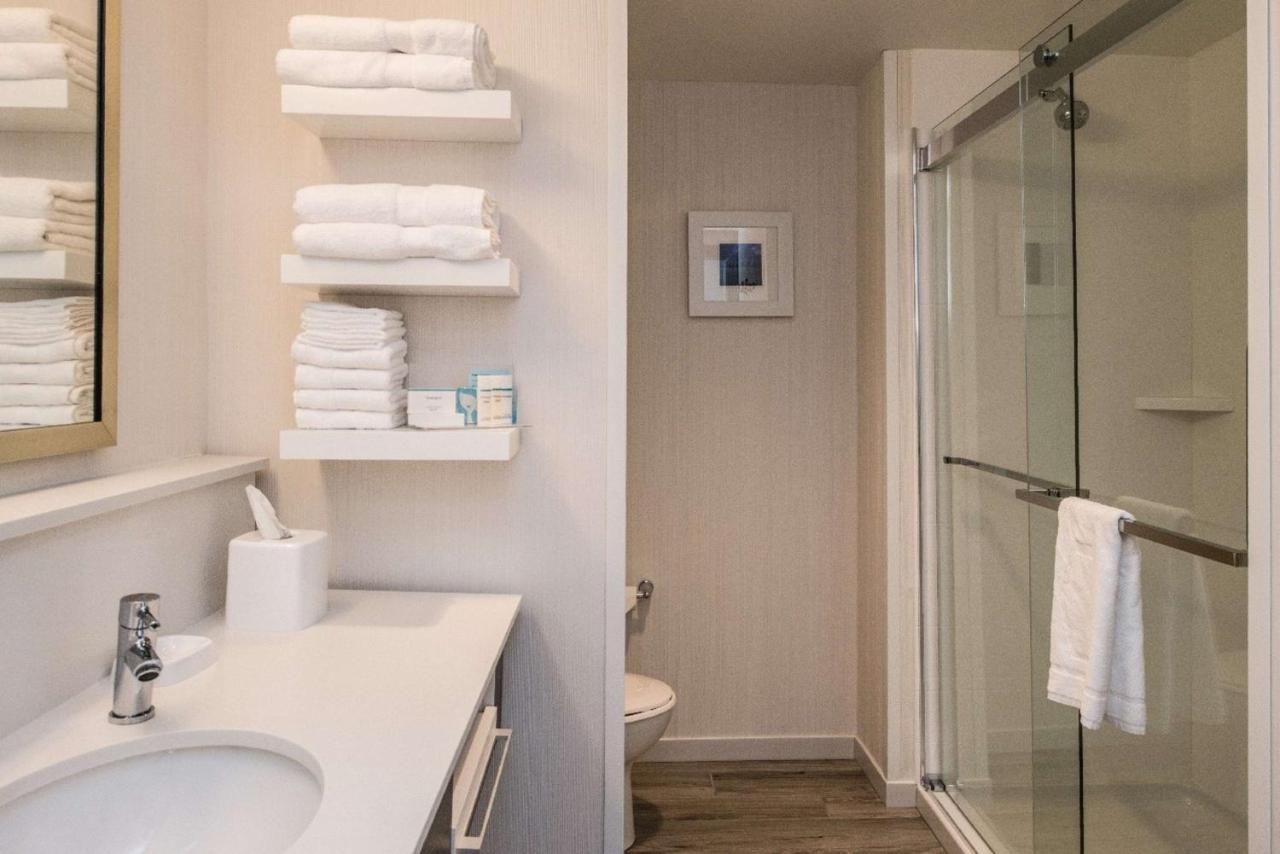 Executive King Room - Non-Smoking at Hampton Inn Paragould