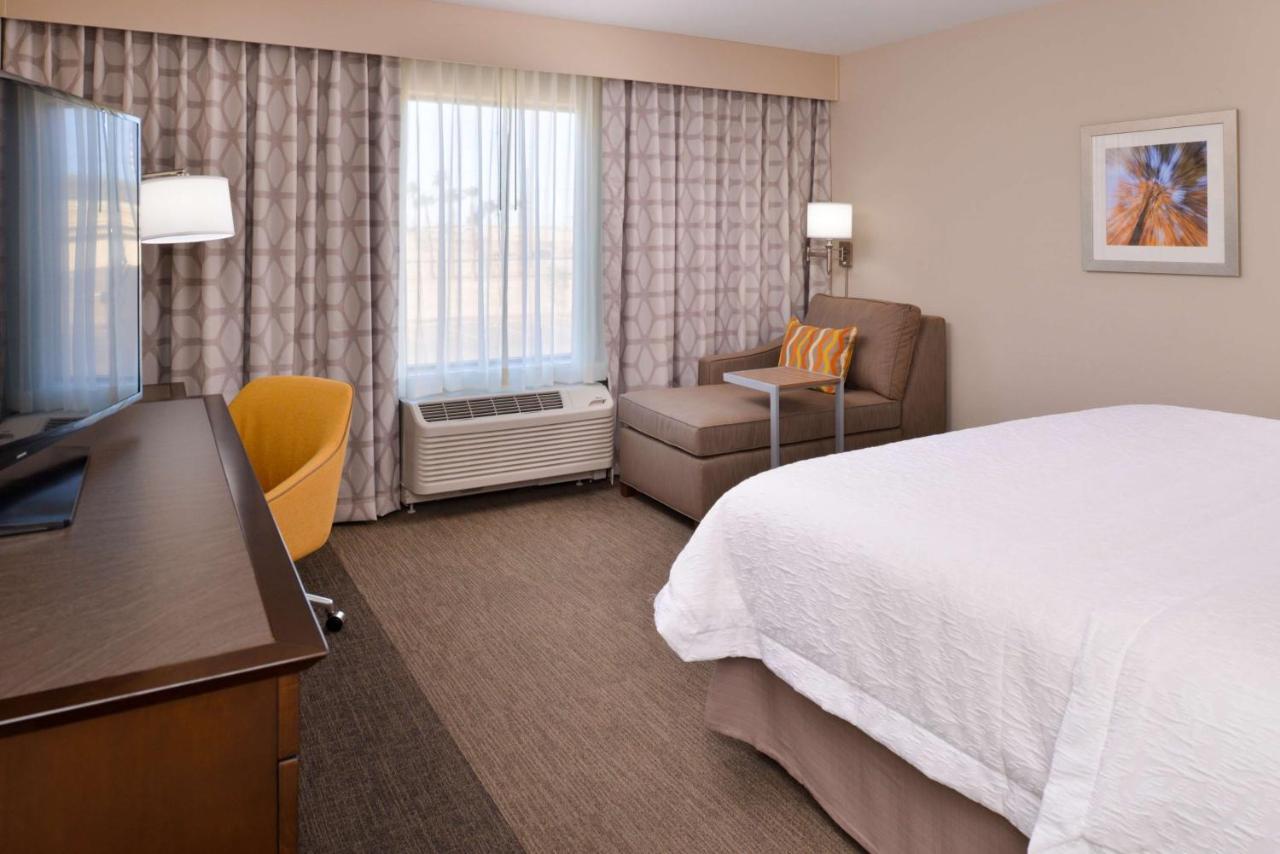 King Room at Hampton Inn El Centro