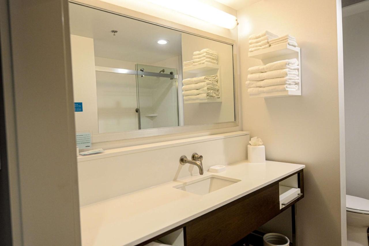 King Room - Mobility Accessible/Non-Smoking at Hampton Inn & Suites Lenoir
