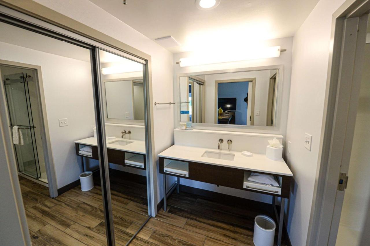 King Studio Suite - Hearing Accessible/Non-Smoking at Hampton Inn & Suites Lenoir