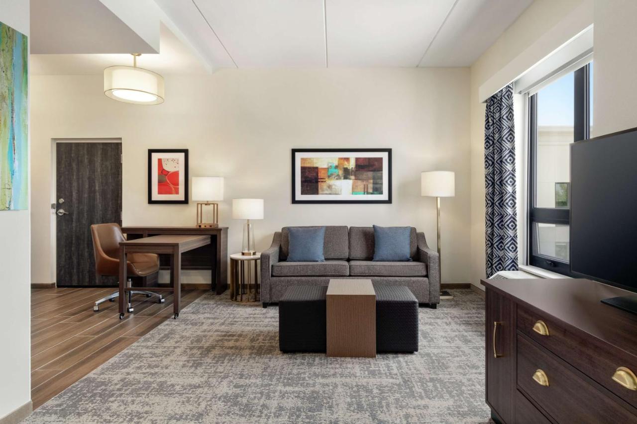 | Homewood Suites By Hilton Horsham Willow Grove