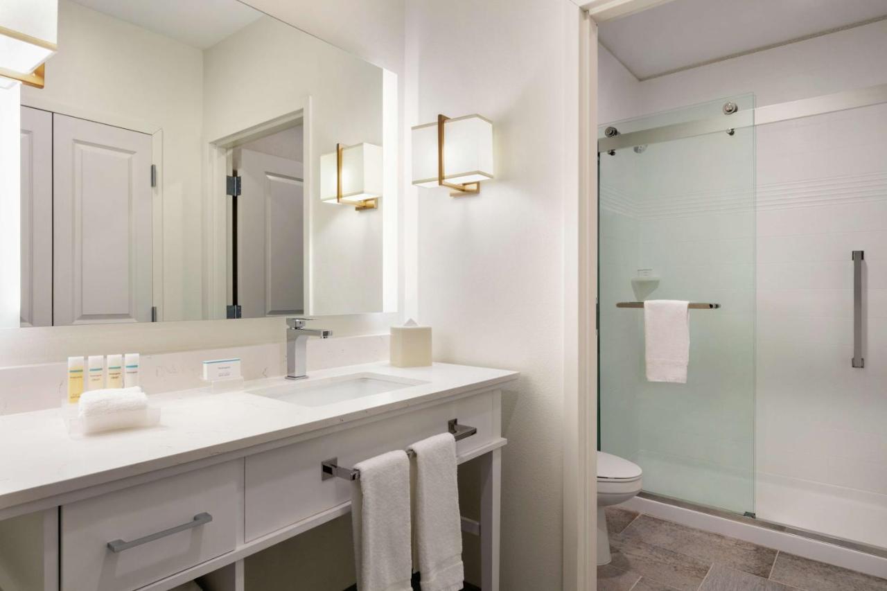 | Homewood Suites By Hilton Horsham Willow Grove