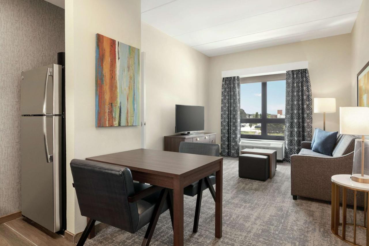 | Homewood Suites By Hilton Horsham Willow Grove