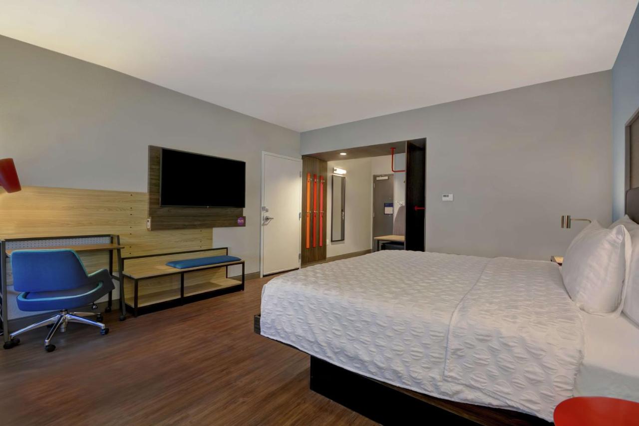 King Room at Tru by Hilton Fort Worth Fossil Creek