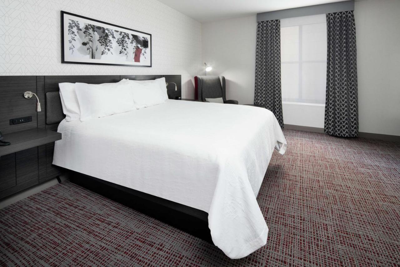 King Room - Mobility Accessible at Hilton Garden Inn Irvine Spectrum Lake Forest
