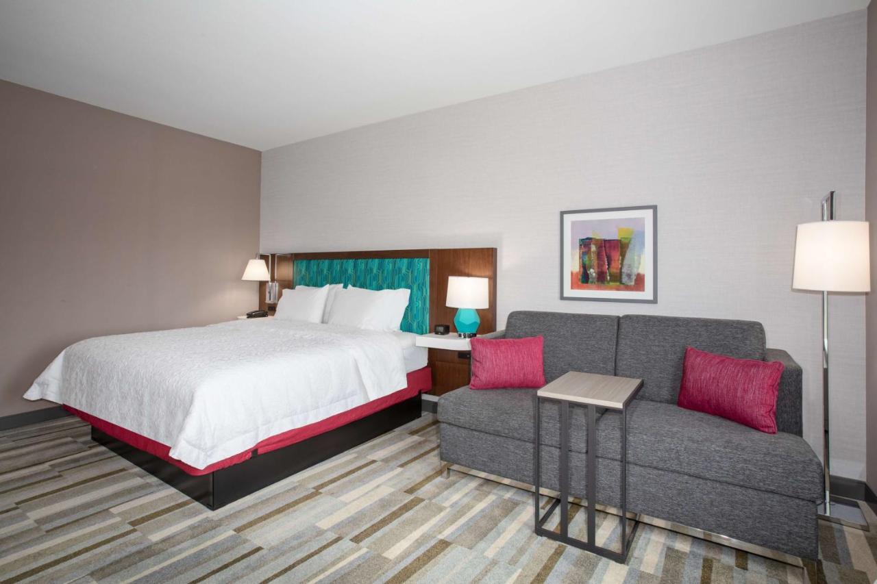 King Room with Sofa Bed - Non-Smoking at Hampton Inn & Suites Watsonville