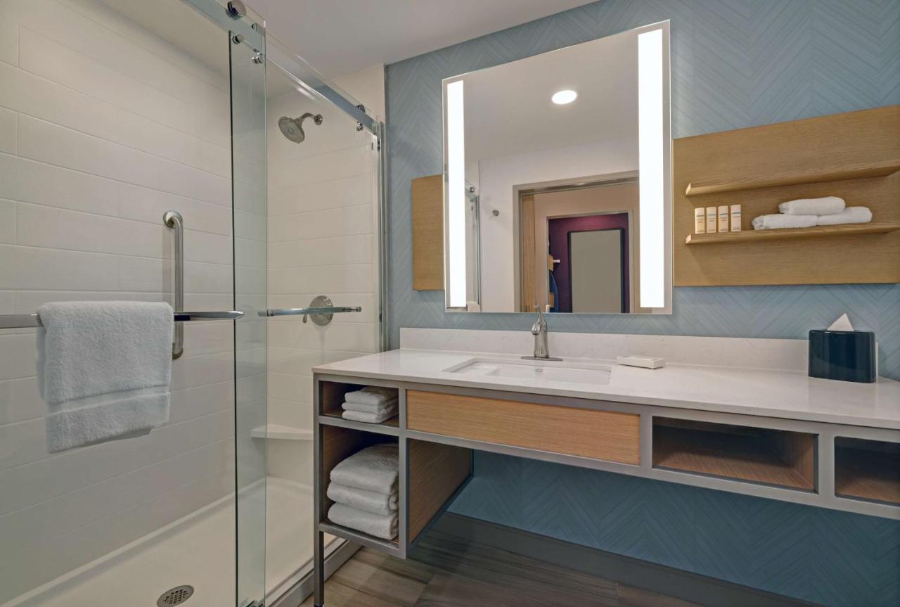 King Room at Hilton Garden Inn Manassas