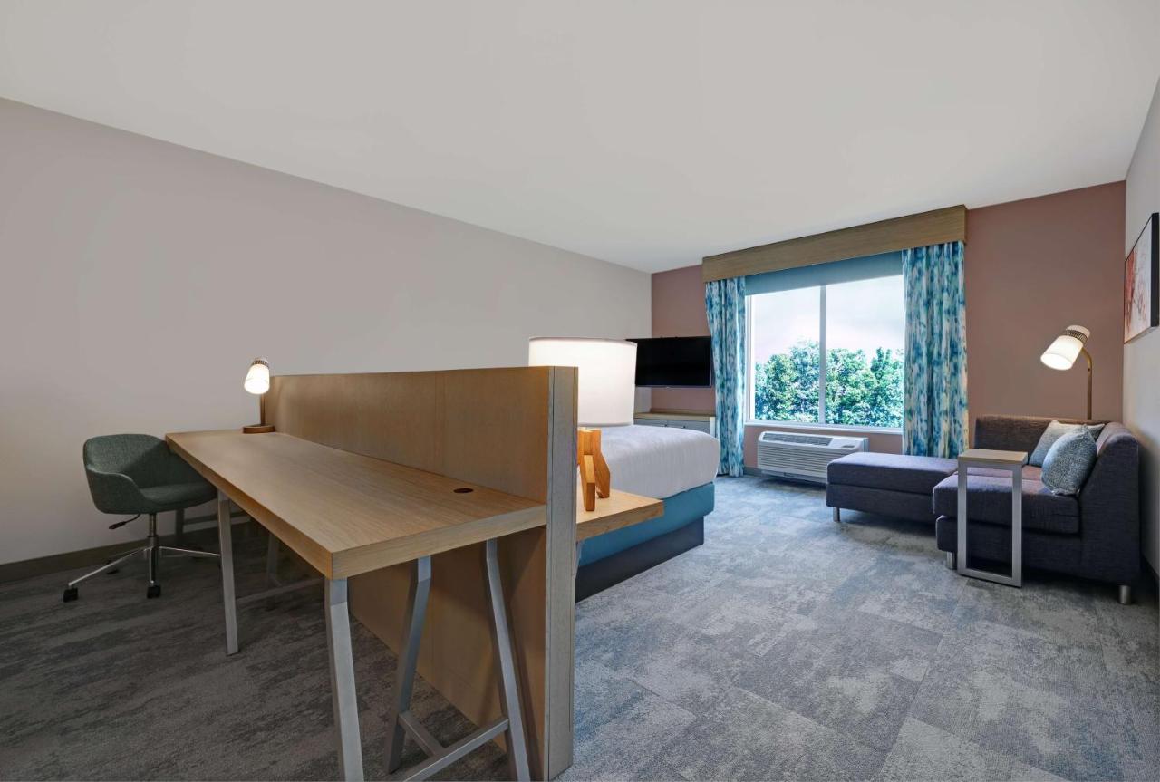 King Room at Hilton Garden Inn Manassas