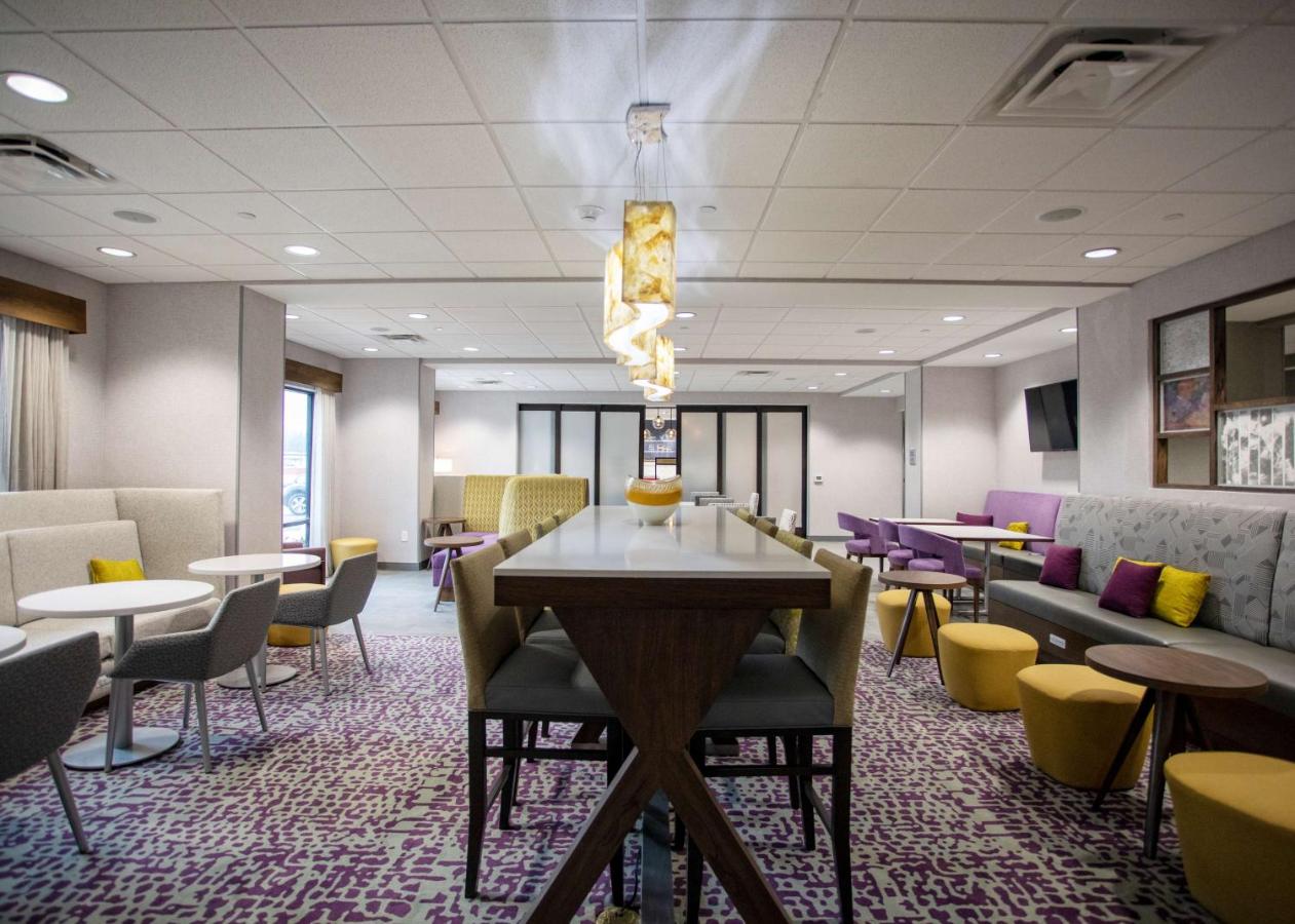 | Hampton Inn Lexington, Tn