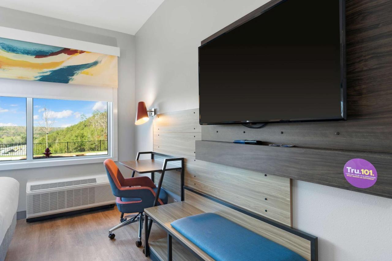 Queen Room with Two Queen Beds at Tru By Hilton Cartersville, GA