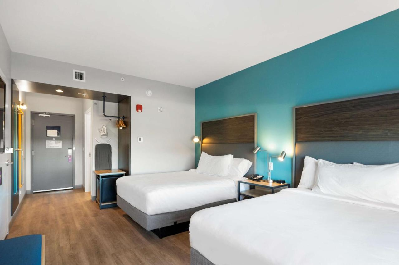 Queen Room with Two Queen Beds at Tru By Hilton Cartersville, GA
