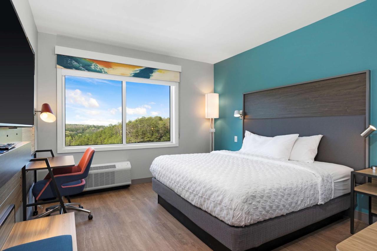 King Room at Tru By Hilton Cartersville, GA