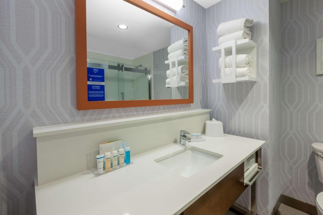 Queen Room with Two Queen Beds at Hampton Inn & Suites Bloomfield Hills Detroit