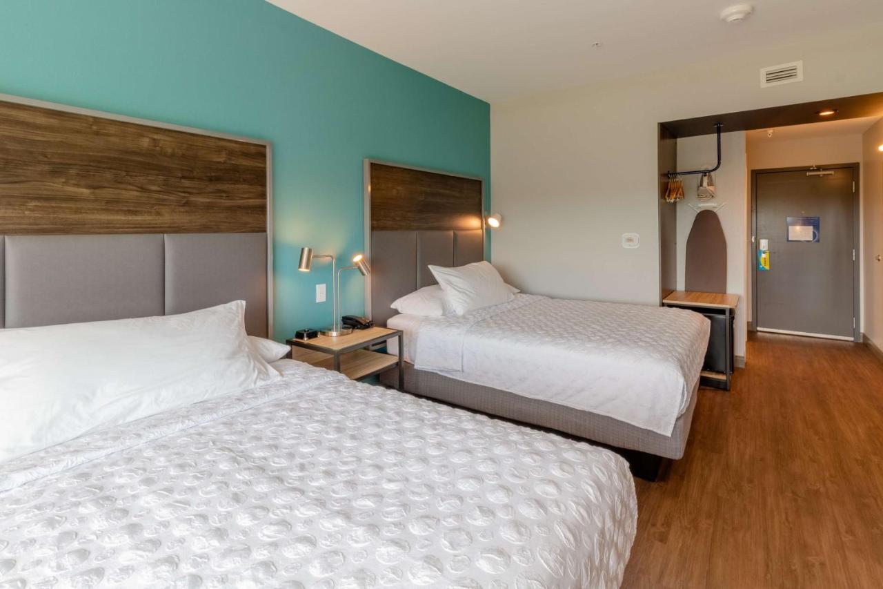 Queen Room with Two Queen Beds at Tru By Hilton Niceville, FL